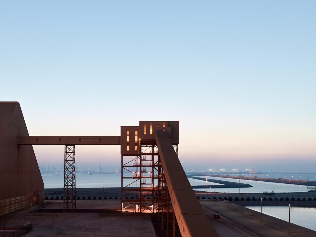 Peter Voigt - Industrial Photography - Abu Dhabi